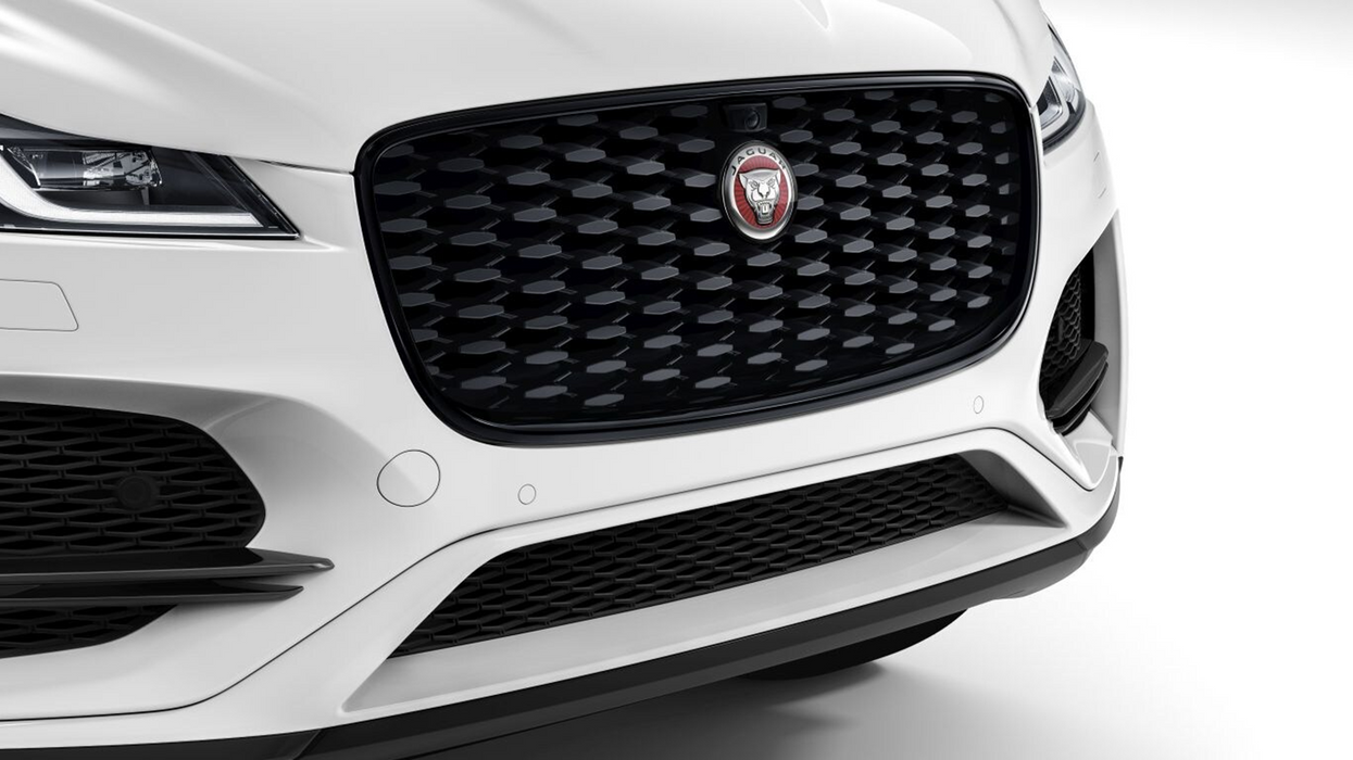 Jaguar F-PACE Grille Insert and Surround - Gloss Black